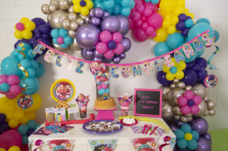 Trolls Showroom Table