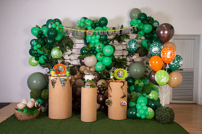 Mesa Jurassic World Showroom